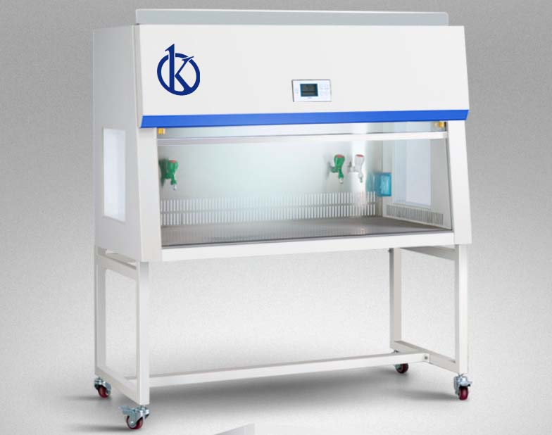 Normes ISO/IEC et conformité réglementaire pour les cabines à flux laminaire