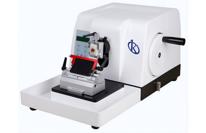 Analyse de la rentabilité et coûts des microtomes : Un guide pour les laboratoires