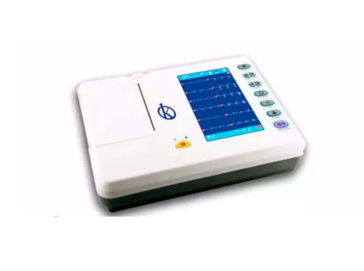 Que signifie 12 dérivations sur un électrocardiographe ?