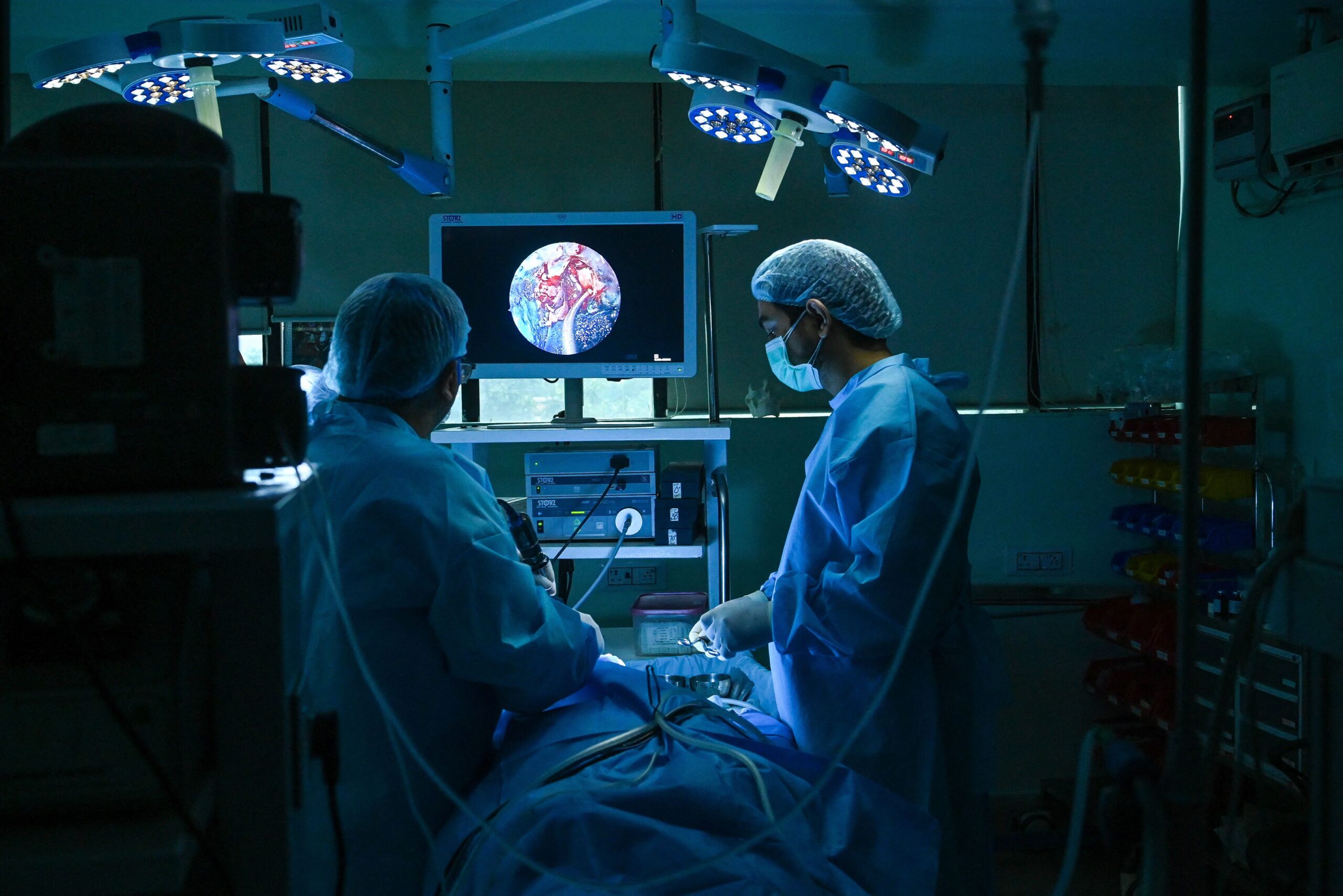 Avantages de l'Instrumentation de Navigateurs Chirurgicaux Optiques pour la Chirurgie Thoracique