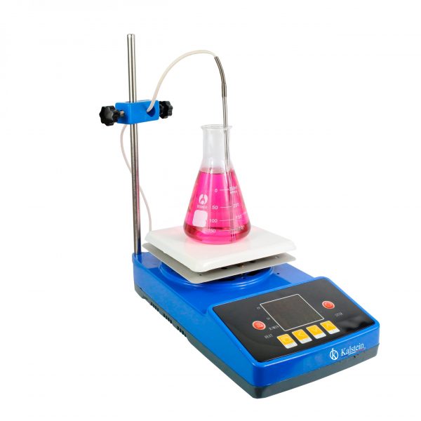 Pourquoi une plaque chauffante est-elle importante dans un laboratoire ?